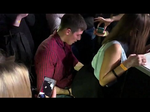❤️ Sexe real en una discoteca russa. Noia russa de 18 anys a l'anus i la vagina follada en una discoteca ❤❌ Porno rus al ca.freepornhdonlinegay.ru